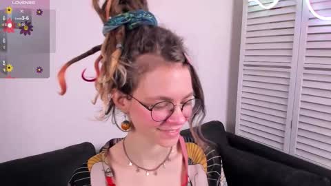 Snapshot of rin_skylar chatting on 23, 10, 2025 Rin  online show from 23, 10, 2025