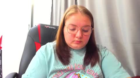 Snapshot of rina16 chatting on 24, 10, 2025 rina16 online show from 24, 10, 2025