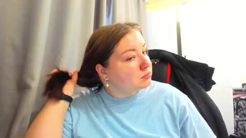 Snapshot of rina16 chatting on 4, 11, 2025 rina16 online show from 4, 11, 2025