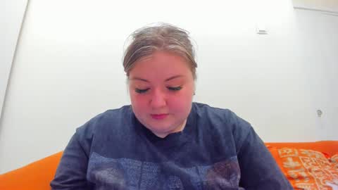 Snapshot of rina16 chatting on 23, 11, 2025 rina16 online show from 23, 11, 2025