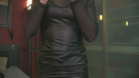 Snapshot of rinathequeen chatting on 6, 2, 2025 rinathequeen online show from 6, 2, 2025