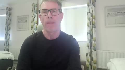 Snapshot of ringomar chatting on 26, 9, 2025 Rob online show from 26, 9, 2025