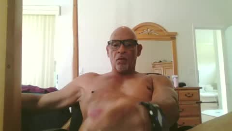 Snapshot of rionel chatting on 15, 6, 2026 RioNel online show from 15, 6, 2026