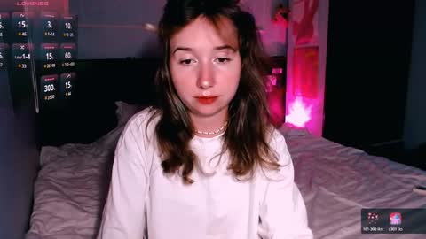 Snapshot of riri_rich chatting on 13, 11, 2025 Rita online show from 13, 11, 2025