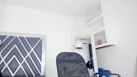 Ririblonde online show from 17, 10, 2025