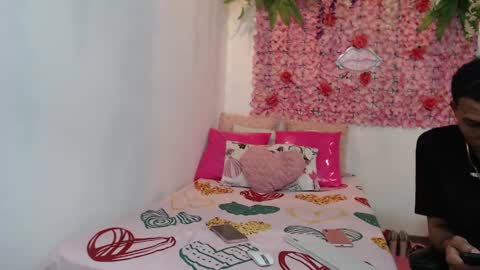 Snapshot of risitos_de_oro_ chatting on 18, 9, 2025 Risitos De Oro online show from 18, 9, 2025