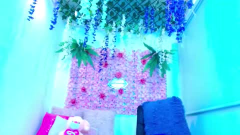 Snapshot of risitos_de_oro_ chatting on 12, 10, 2025 Risitos De Oro online show from 12, 10, 2025