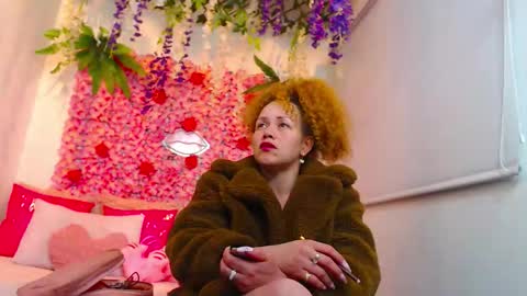 Snapshot of risitos_de_oro_ chatting on 17, 10, 2025 Risitos De Oro online show from 17, 10, 2025