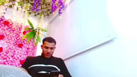 Snapshot of risitos_de_oro_ chatting on 28, 10, 2025 Risitos De Oro online show from 28, 10, 2025