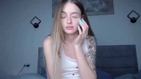 Snapshot of rita_orra chatting on 25, 11, 2025 Rita online show from 25, 11, 2025