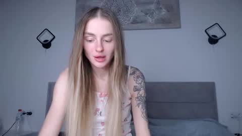 Snapshot of rita_orra chatting on 14, 12, 2025 Rita online show from 14, 12, 2025