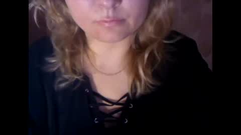 Snapshot of riveramaureen chatting on 9, 1, 2025 RiveraMaureen online show from 9, 1, 2025