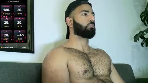 SebasRoa online show from 15, 10, 2025