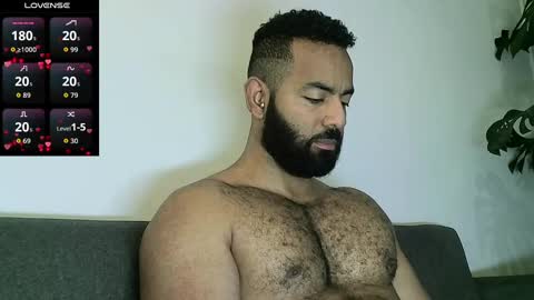 SebasRoa online show from 30, 10, 2025