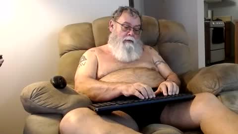 Snapshot of roaddog63 chatting on 10, 12, 2024 roaddog63 online show from 10, 12, 2024