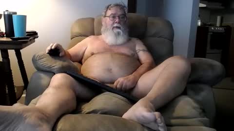 Snapshot of roaddog63 chatting on 2, 1, 2025 roaddog63 online show from 2, 1, 2025