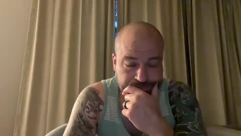 Snapshot of roadking1122 chatting on 24, 6, 2026 roadking1122 online show from 24, 6, 2026
