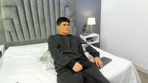 Roan Birkin online show from 20, 2, 2025