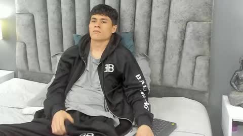 Roan Birkin online show from 5, 3, 2025