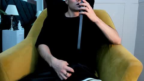 Roan Birkin online show from 12, 2, 2026