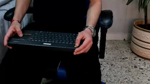 Roan Birkin online show from 28, 6, 2026