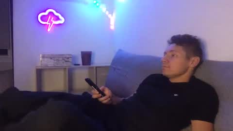 Snapshot of roastingcorn chatting on 20, 12, 2024 RoastingCorn online show from 20, 12, 2024