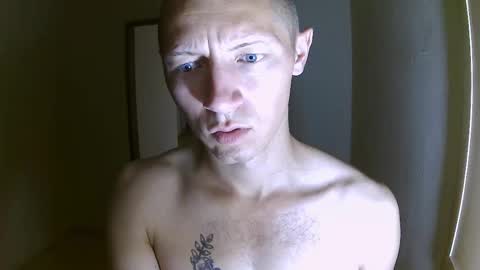 Snapshot of roastingcorn chatting on 11, 10, 2025 RoastingCorn online show from 11, 10, 2025