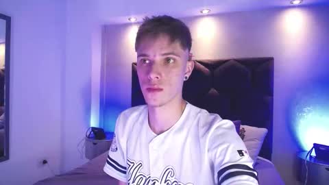 Snapshot of robbinblaze chatting on 15, 1, 2026 Robbin online show from 15, 1, 2026