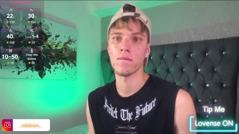 Snapshot of robbinblaze chatting on 14, 4, 2026 Robbin online show from 14, 4, 2026