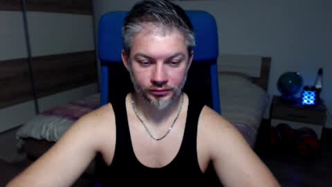 Snapshot of robbyshawz chatting on 19, 12, 2024 robbyshawz online show from 19, 12, 2024