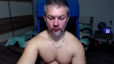 Snapshot of robbyshawz chatting on 10, 1, 2025 robbyshawz online show from 10, 1, 2025
