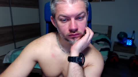 Snapshot of robbyshawz chatting on 11, 1, 2025 robbyshawz online show from 11, 1, 2025