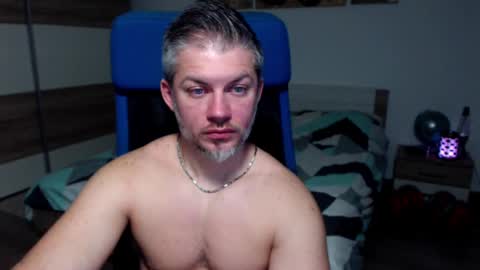Snapshot of robbyshawz chatting on 17, 1, 2025 robbyshawz online show from 17, 1, 2025
