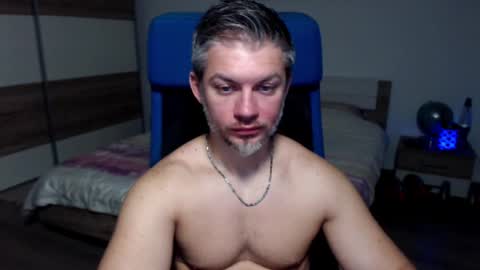 Snapshot of robbyshawz chatting on 1, 2, 2025 robbyshawz online show from 1, 2, 2025