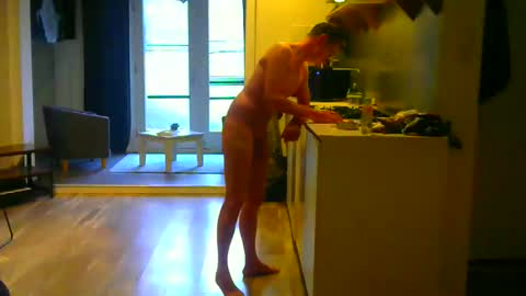 Snapshot of rober10000 chatting on 26, 11, 2025 rober10000 online show from 26, 11, 2025