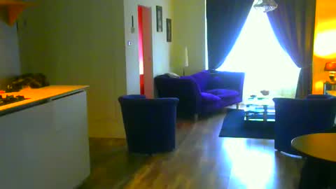 Snapshot of rober10000 chatting on 5, 12, 2025 rober10000 online show from 5, 12, 2025