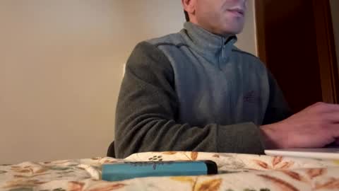 Snapshot of roberpierre_ho chatting on 15, 3, 2026 roberpierre_ho online show from 15, 3, 2026