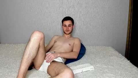 Snapshot of robert10211 chatting on 6, 4, 2026 robert10211 online show from 6, 4, 2026