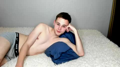Snapshot of robert10211 chatting on 24, 4, 2026 robert10211 online show from 24, 4, 2026