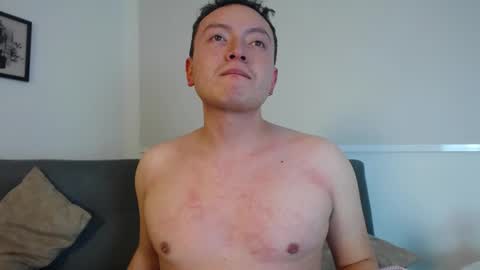 Snapshot of robert_honey chatting on 20, 9, 2025 Robert online show from 20, 9, 2025
