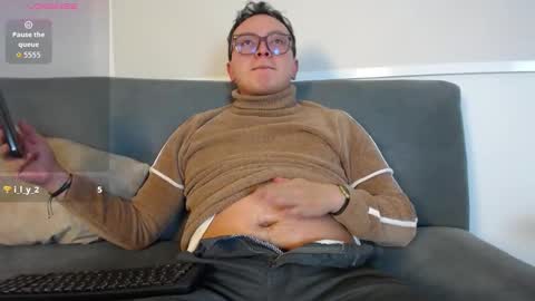 Snapshot of robert_honey chatting on 30, 9, 2025 Robert online show from 30, 9, 2025