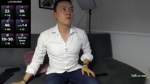 Snapshot of robert_honey chatting on 27, 10, 2025 Robert online show from 27, 10, 2025