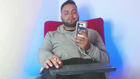 Stiven - online show from 5, 6, 2026