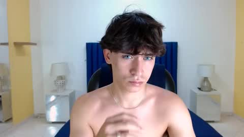 Snapshot of roberthalv chatting on 16, 3, 2026 ROBERTH online show from 16, 3, 2026