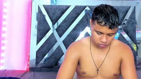 Robert Miller And Mael Thompson  online show from 3, 12, 2024