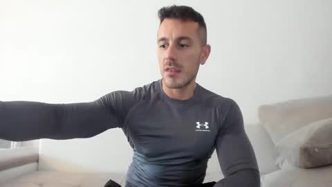 Snapshot of roberto4ever chatting on 19, 2, 2026 roberto4ever online show from 19, 2, 2026