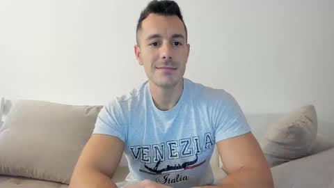 Snapshot of roberto4ever chatting on 21, 2, 2026 roberto4ever online show from 21, 2, 2026