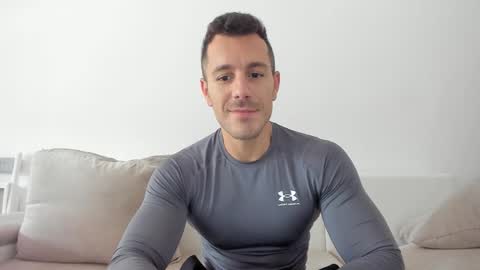 Snapshot of roberto4ever chatting on 24, 2, 2026 roberto4ever online show from 24, 2, 2026