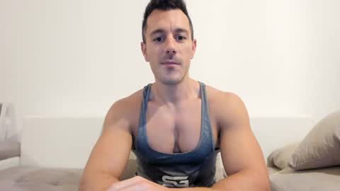 Snapshot of roberto4ever chatting on 26, 2, 2026 roberto4ever online show from 26, 2, 2026