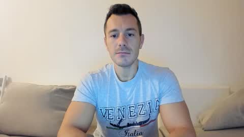 Snapshot of roberto4ever chatting on 28, 2, 2026 roberto4ever online show from 28, 2, 2026